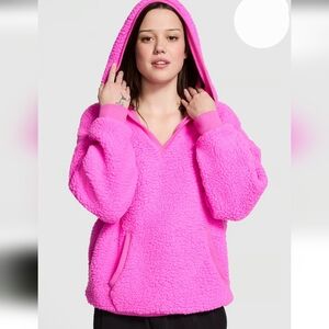 PINK VS Cozy Fleeze Pullover Hoodie. Pink. Size M